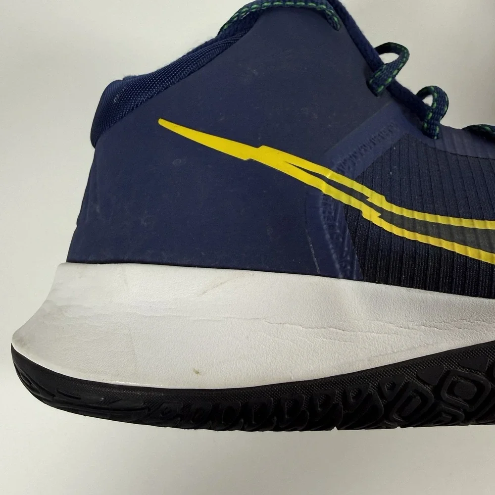 Nike Kyrie Flytrap CT1972-400 Basketball Shoes Mens Size 11 Blue Multi